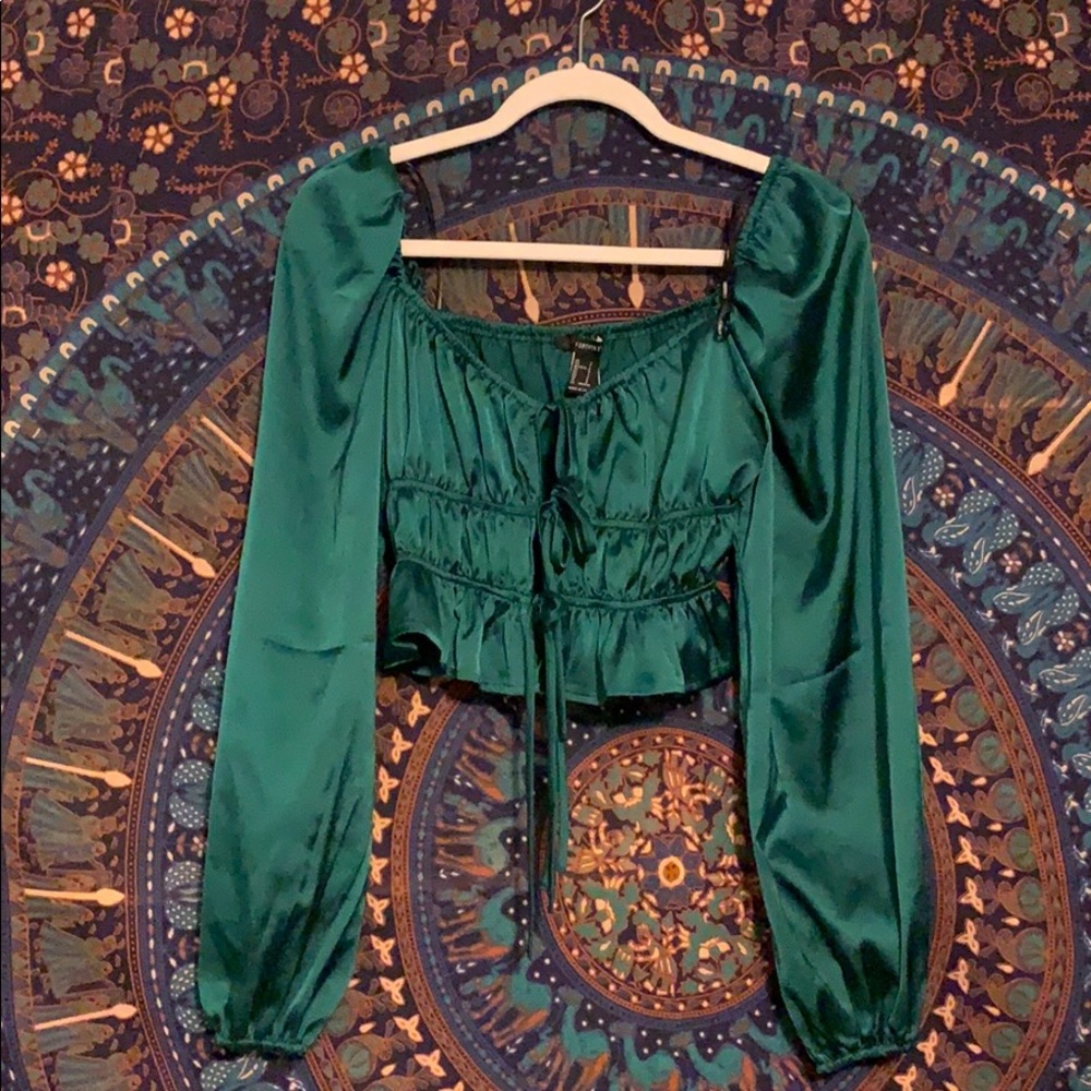 Emerald green long sleeve crop top